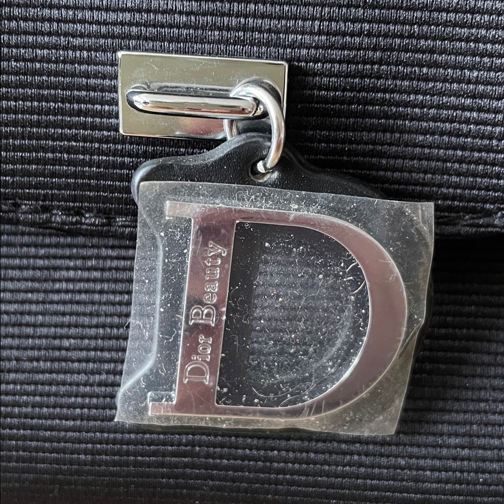 Dior Parfumes Logo Makeup Pouch - Picture 2 of 14
